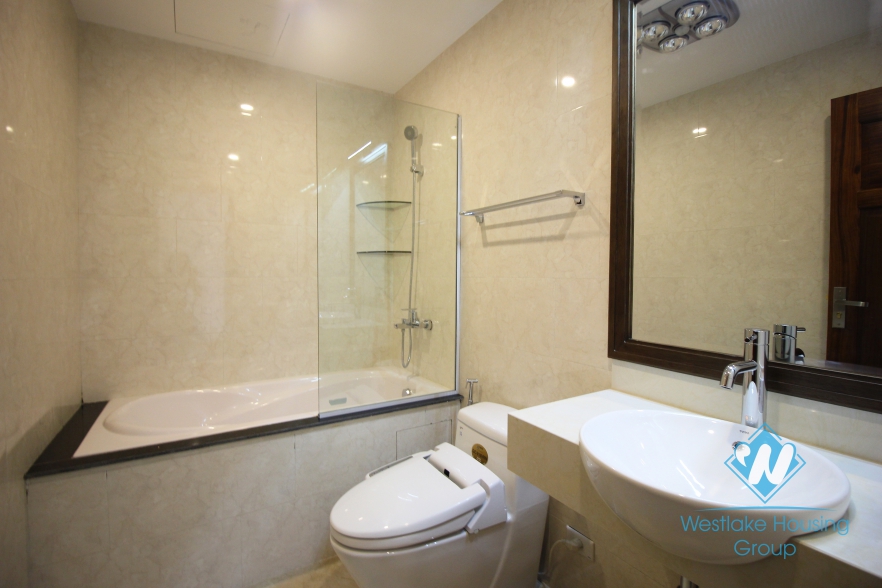 High quality, 02 bedrooms apartment for rent in Cau Giay District, Hanoi
